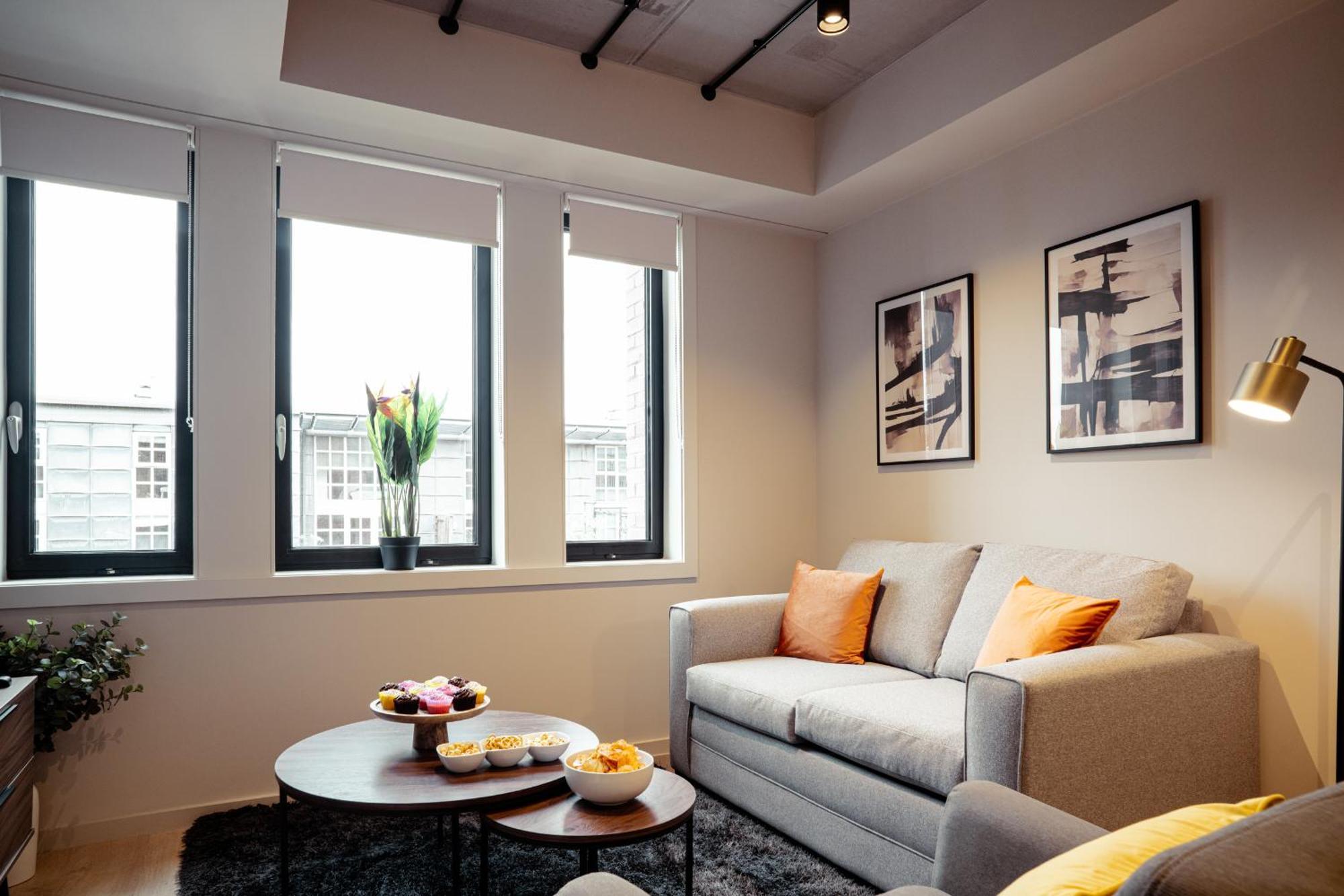Luxury Pad Wifi Rooftop Garden Family Workers Apartment