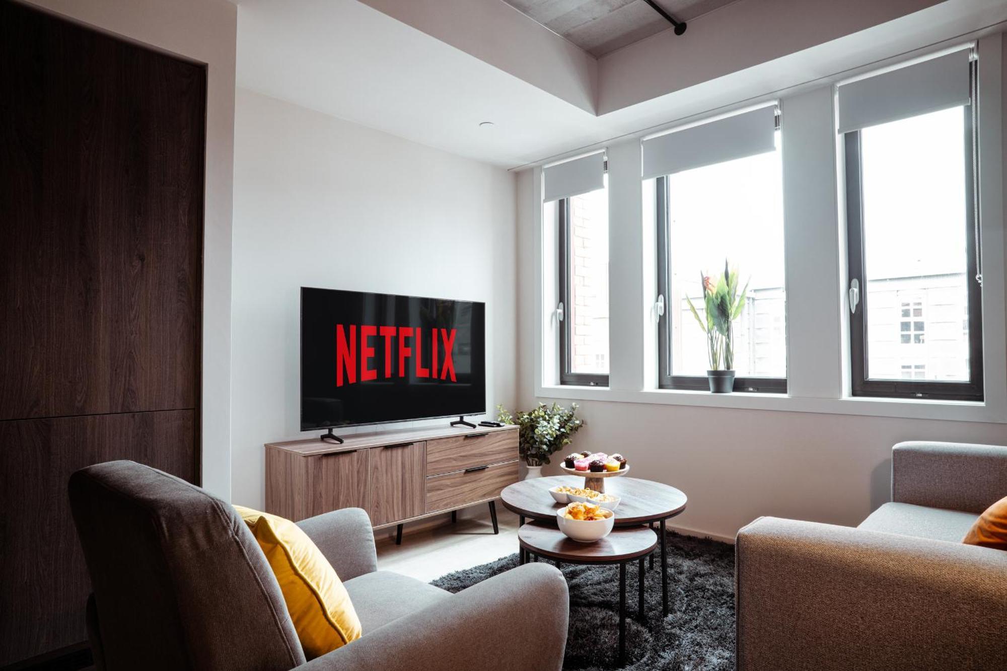 Luxury Pad Wifi Rooftop Garden Family Workers Apartment