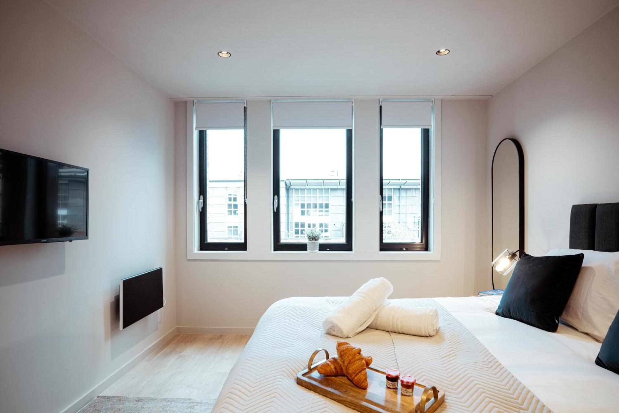 Luxury Pad Wifi Rooftop Garden Family Workers Apartment *