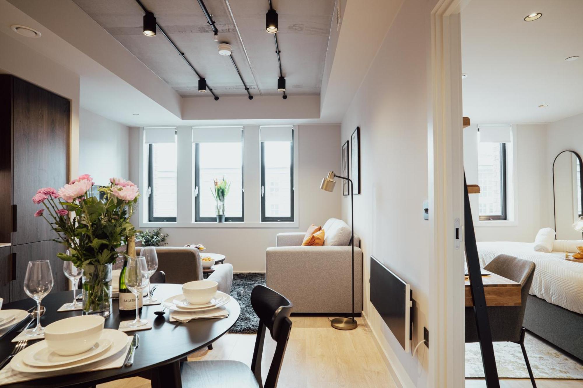 Luxury Pad Wifi Rooftop Garden Family Workers * Birmingham